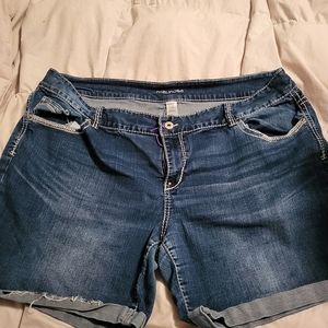 Maurices Jean shorts